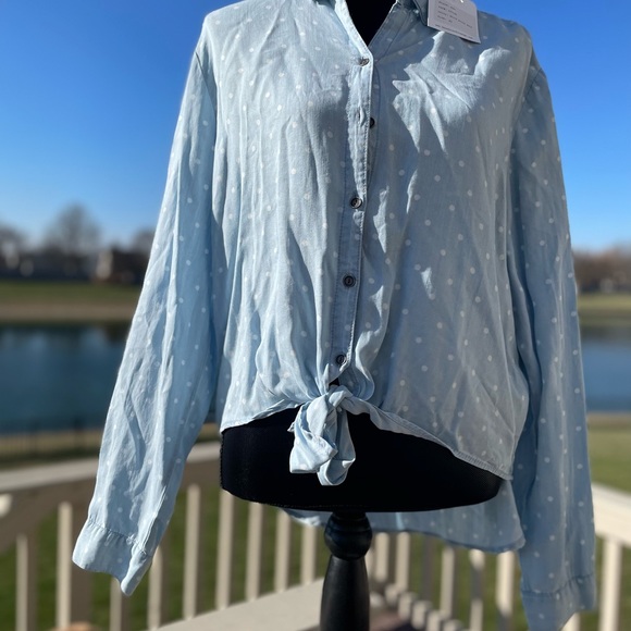 blue and white poka dot button down by beachlunchlounge with tag - Picture 6 of 9